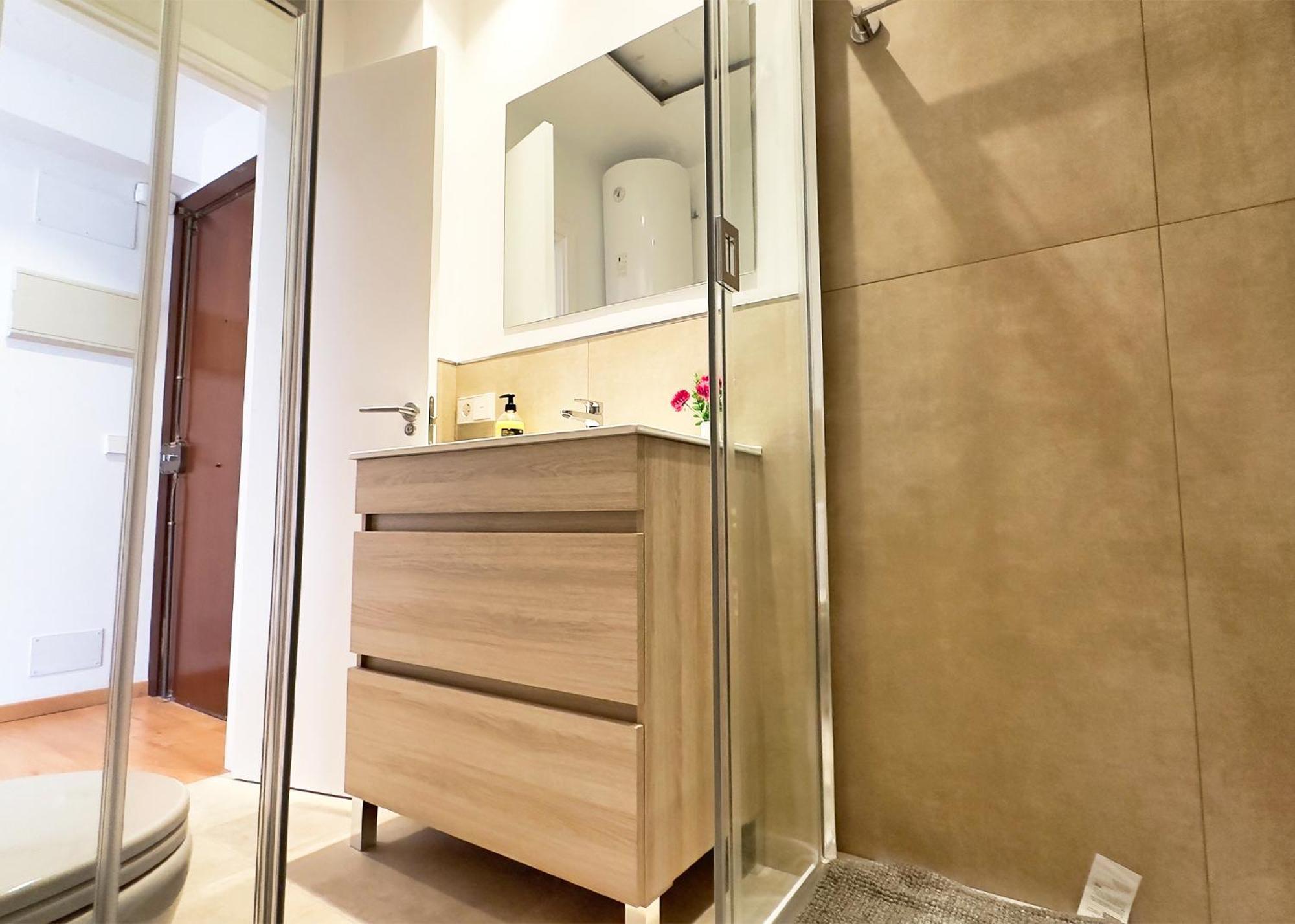 Mediterraneo 508. Fantastic Studio On The Beachfront With Sea Views. Марбеля Екстериор снимка
